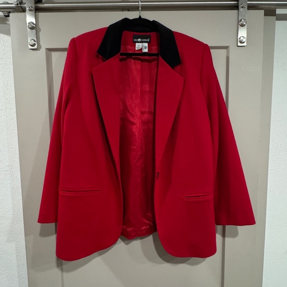 Sag Harbor Red Wool Blazer with Black Velvet Collar - Women’s Size 14, Pre-Owned - Picture 1 of 12